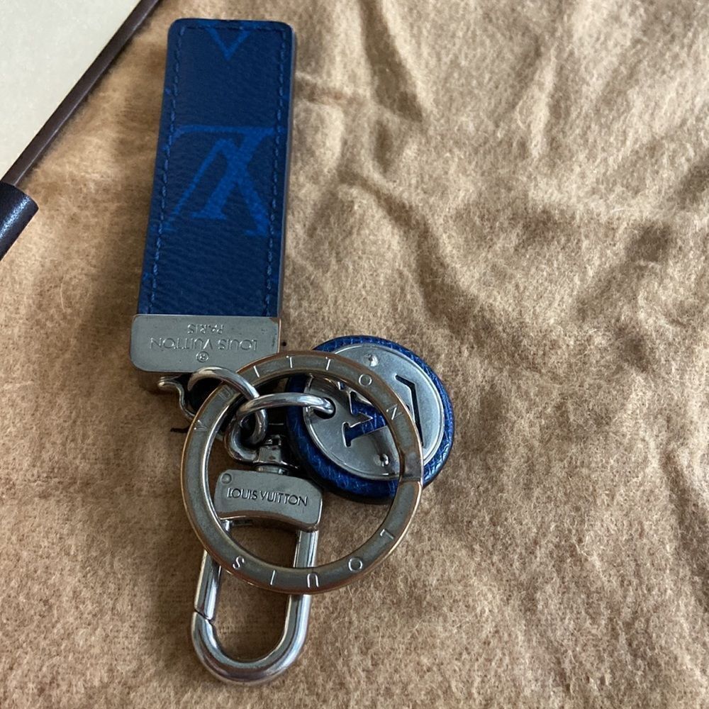 Louis Vuitton Neo Club Charm KeyChain with box impeccable condition - Picture 8 of 8